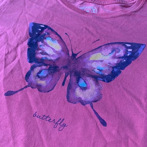 Fly Away Butterfly Print Pink T-Shirt, casual short sleeve tee, Size M - Picture 2 of 5